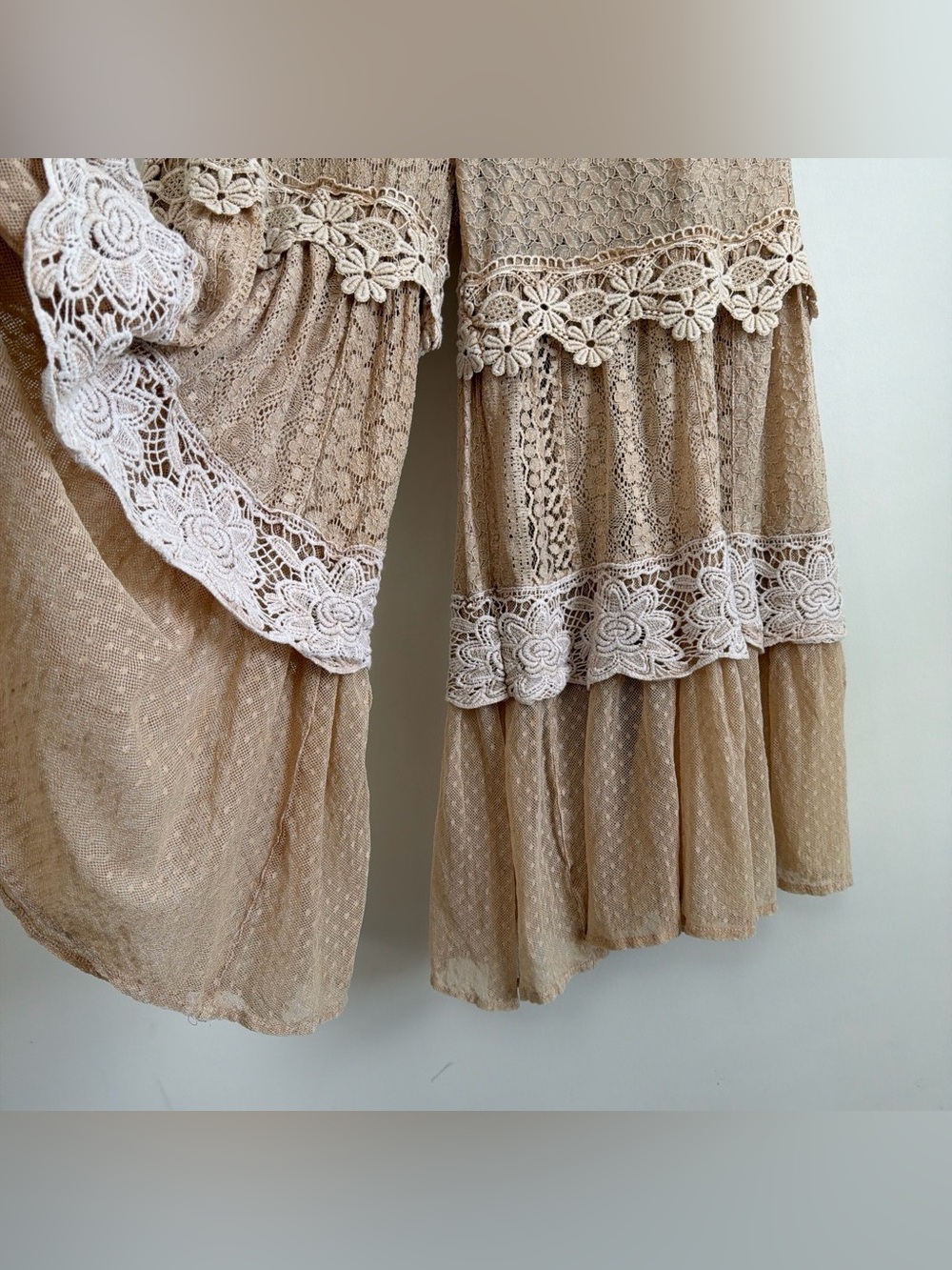 Young Threads Tan Crochet Lace Tiered Wide Leg Palazzo Pants XL NWT - Picture 2 of 8